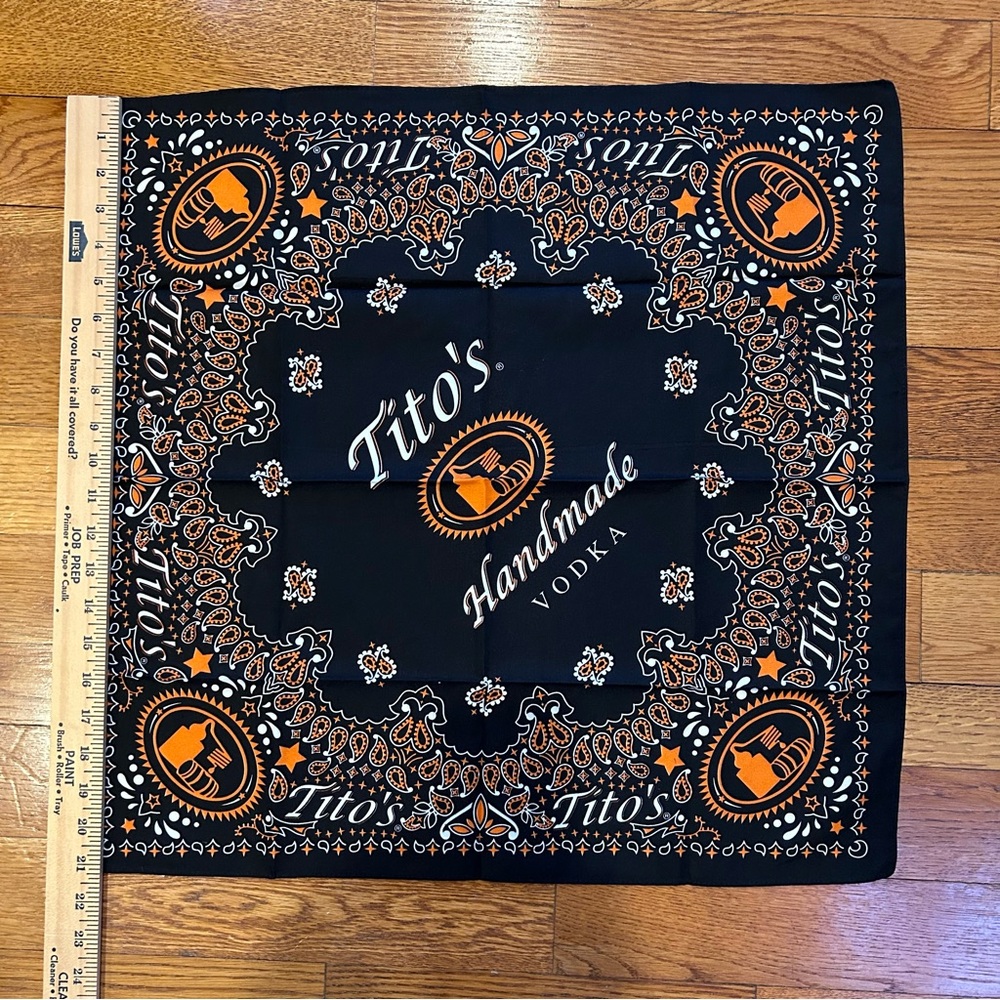 🏈 NEW Tito’s Vodka Bandana